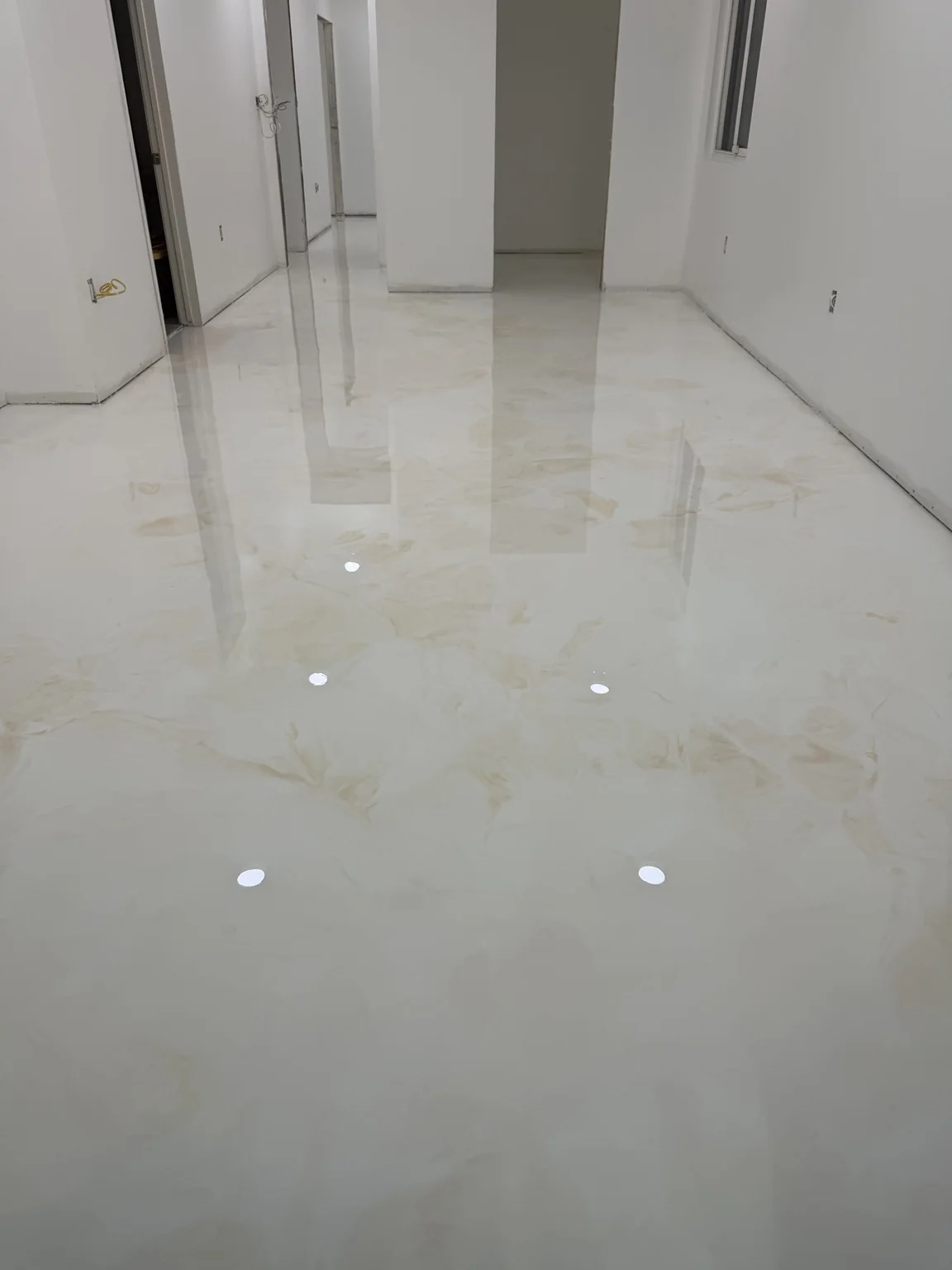 RESIDENTIAL METALLIC EPOXY by B.LUXERESIN
